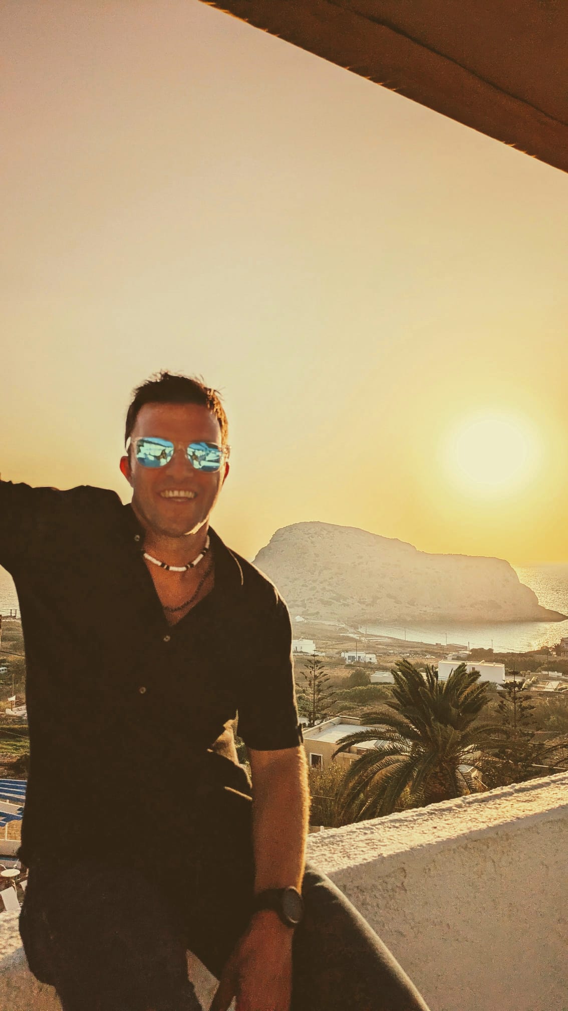 Alessandro Di Martino al tramonto a Karpathos